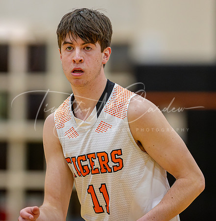 Ipswich vs Amesbury Boys HS Varsity Basketball 2024_01-26_08-02-39_DT7T5846_@TimCardew_2024-Enhanced-NR