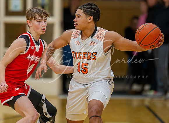 Ipswich vs Amesbury Boys HS Varsity Basketball 2024_01-26_08-04-26_DT7T5891_@TimCardew_2024-Enhanced-NR