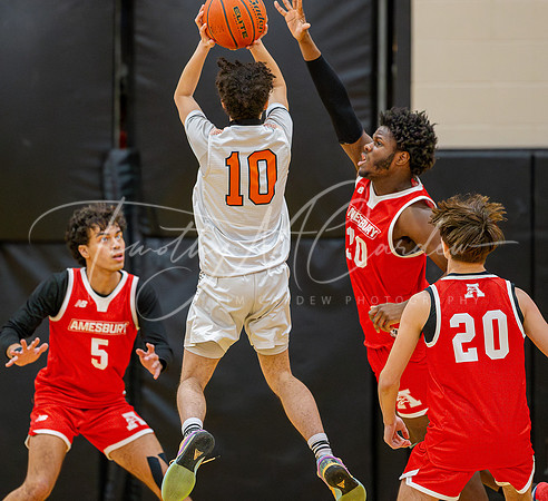 Ipswich vs Amesbury Boys HS Varsity Basketball 2024_01-26_08-07-17_DT7T6003_@TimCardew_2024-Enhanced-NR