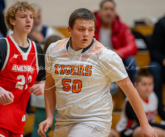 Ipswich vs Amesbury Boys HS Varsity Basketball 2024_01-26_08-07-25_DT7T6010_@TimCardew_2024-Enhanced-NR