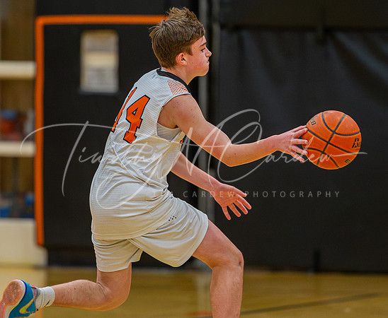 Ipswich vs Amesbury Boys HS Varsity Basketball 2024_01-26_08-07-32_DT7T6030_@TimCardew_2024-Enhanced-NR