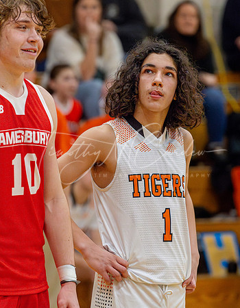 Ipswich vs Amesbury Boys HS Varsity Basketball 2024_01-26_08-11-39_DT7T6149_@TimCardew_2024-Enhanced-NR
