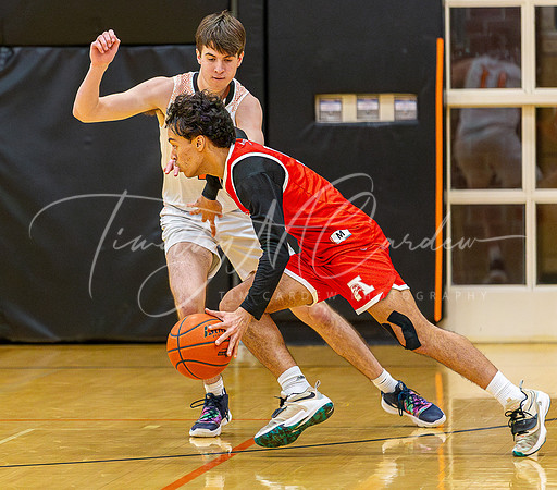 Ipswich vs Amesbury Boys HS Varsity Basketball 2024_01-26_08-26-54_AB5W6475_@TimCardew_2024-Enhanced-NR