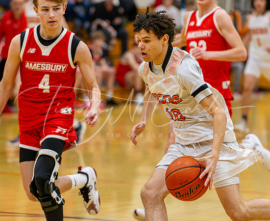 Ipswich vs Amesbury Boys HS Varsity Basketball 2024_01-26_08-27-23_AB5W6483_@TimCardew_2024-Enhanced-NR