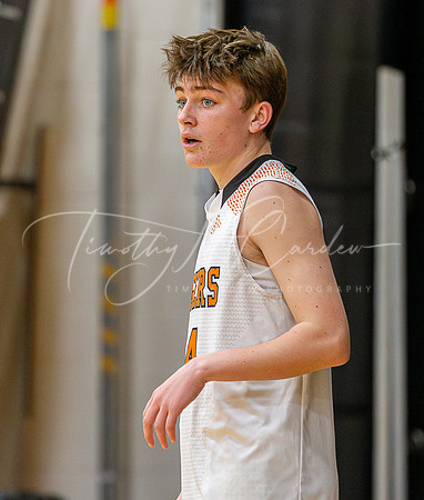 Ipswich vs Amesbury Boys HS Varsity Basketball 2024_01-26_08-45-32_AB5W7100_@TimCardew_2024-Enhanced-NR