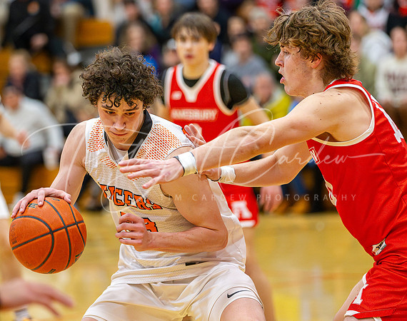 Ipswich vs Amesbury Boys HS Varsity Basketball 2024_01-26_08-45-43_AB5W7116_@TimCardew_2024-Enhanced-NR
