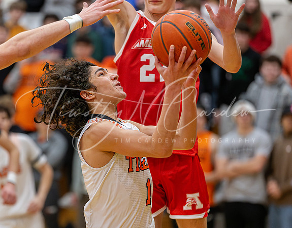 Ipswich vs Amesbury Boys HS Varsity Basketball 2024_01-26_08-48-46_AB5W7192_@TimCardew_2024-Enhanced-NR