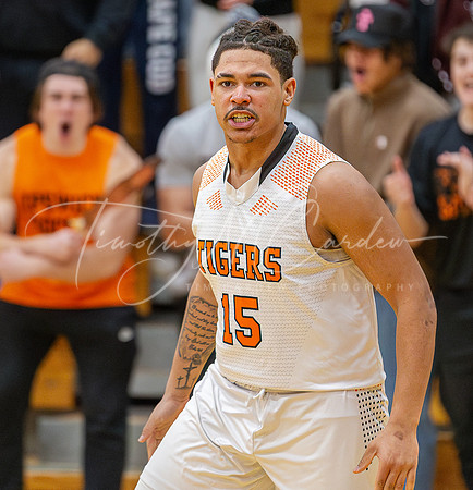 Ipswich vs Amesbury Boys HS Varsity Basketball 2024_01-26_08-50-38_AB5W7268_@TimCardew_2024-Enhanced-NR