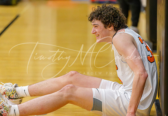 Ipswich vs Amesbury Boys HS Varsity Basketball 2024_01-26_08-52-23_AB5W7318_@TimCardew_2024-Enhanced-NR