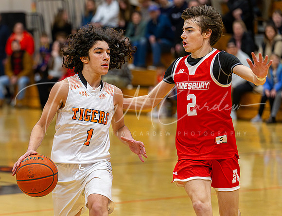 Ipswich vs Amesbury Boys HS Varsity Basketball 2024_01-26_08-54-01_AB5W7384_@TimCardew_2024-Enhanced-NR