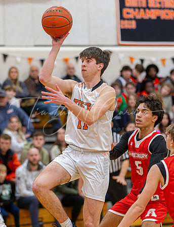 Ipswich vs Amesbury Boys HS Varsity Basketball 2024_01-26_07-47-47_AB5W6227_@TimCardew_2024-Enhanced-NR