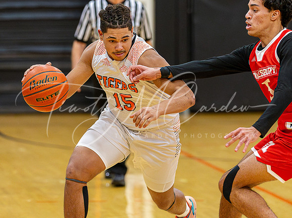 Ipswich vs Amesbury Boys HS Varsity Basketball 2024_01-26_07-49-53_AB5W6275_@TimCardew_2024-Enhanced-NR