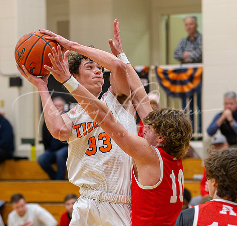 Ipswich vs Amesbury Boys HS Varsity Basketball 2024_01-26_07-50-38_AB5W6320_@TimCardew_2024-Enhanced-NR