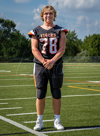 Ipswich Varsity Football Preseason Fall 2022_2022-08-29_03-13-52_IM1D0803_@TimCardew_2022