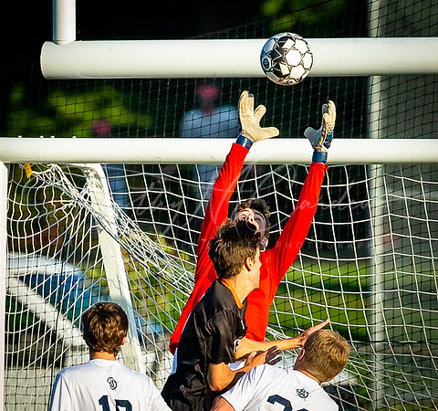 Ipswich vs Hamilton-Wenham Men's HS Soccer_2018-10-09_04-56-28_IM1D8386.CR2_@TimCardew