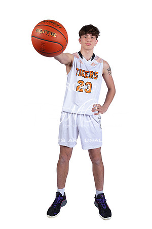 Ipswich HS Boys Basketball 2025 Media Day_2025-01-09_04-16-43_DT7T8629_@TimCardew_2025-Edit
