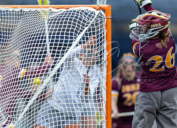 UNH Wildcats vs Iona Gaels WLax 2024_03-02_03-24-44_DT7T1689_@TimCardew_2024