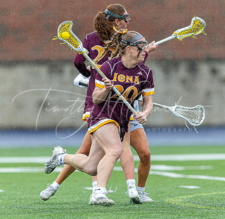 UNH Wildcats vs Iona Gaels WLax 2024_03-02_03-40-41_DT7T1921_@TimCardew_2024