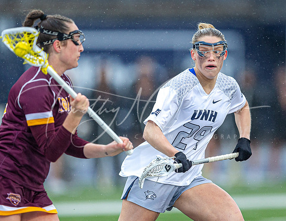 UNH Wildcats vs Iona Gaels WLax 2024_03-02_03-47-36_DT7T1986_@TimCardew_2024