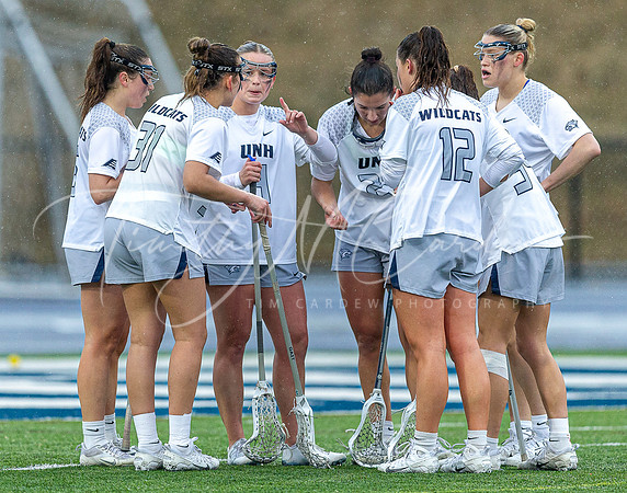 UNH Wildcats vs Iona Gaels WLax 2024_03-02_03-55-55_DT7T2153_@TimCardew_2024