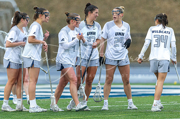 UNH Wildcats vs Iona Gaels WLax 2024_03-02_03-56-01_DT7T2156_@TimCardew_2024