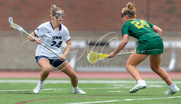 University of New Hampshire vs Vermont Women’s Lacrosse Game 2022_2022-04-16_02-39-41_AB5W1758_@TimCardew_2022