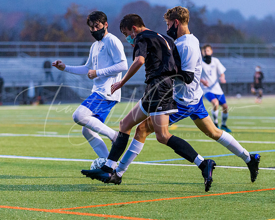 Ipswich vs Georgetown Boys HS Varsity Soccer Game 2020_2020-10-28_17-30-43_AB5W4770_©TimCardew_2020