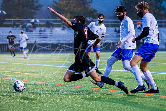 Ipswich vs Georgetown Boys HS Varsity Soccer Game 2020_2020-10-28_17-30-44_AB5W4772_©TimCardew_2020