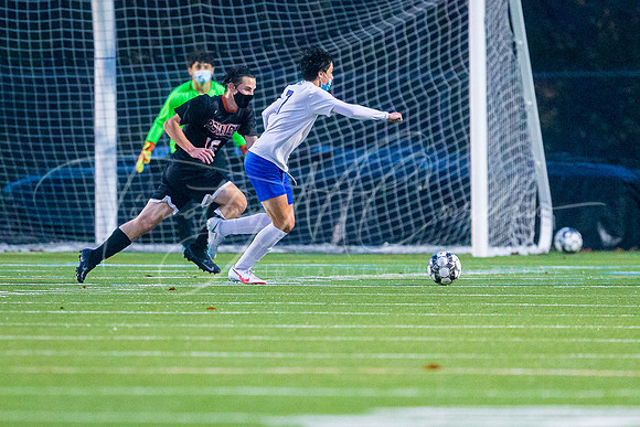 Ipswich vs Georgetown Boys HS Varsity Soccer Game 2020_2020-10-28_17-37-40_IM1D7027_©TimCardew_2020