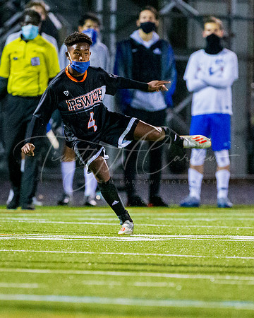 Ipswich vs Georgetown Boys HS Varsity Soccer Game 2020_2020-10-28_18-13-35_IM1D7295_©TimCardew_2020