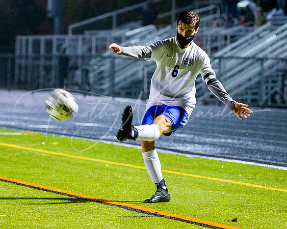 Ipswich vs Georgetown Boys HS Varsity Soccer Game 2020_2020-10-28_18-26-25_AB5W5116_©TimCardew_2020