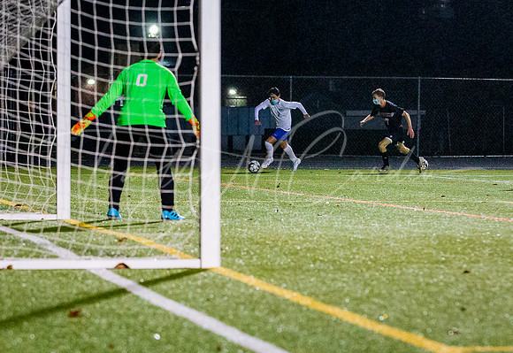 Ipswich vs Georgetown Boys HS Varsity Soccer Game 2020_2020-10-28_18-36-09_AB5W5221_©TimCardew_2020