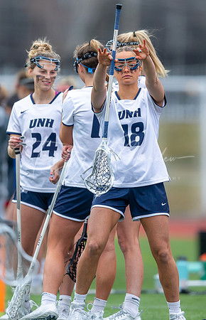University of New Hampshire vs UMass Lowell Women’s Lacrosse Game 2022_2022-03-26_01-48-33_AB5W4005_@TimCardew_2022