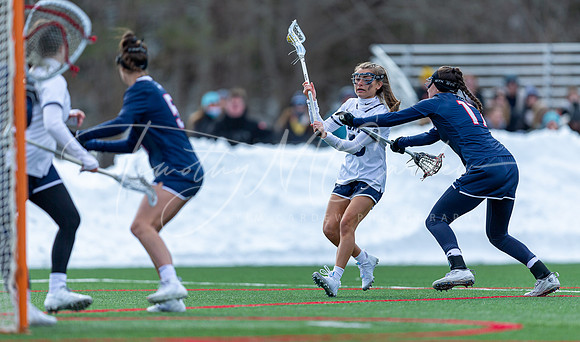 University of New Hampshire vs #25 University of Connecticut Women’s Lacrosse Game 2022_2022-02-27_02-25-13_AB5W3916_@TimCardew_2022