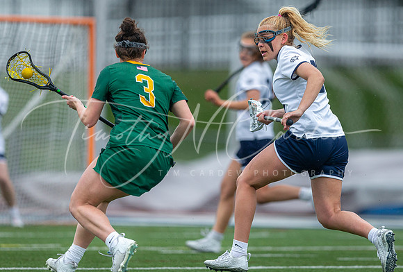 University of New Hampshire vs Vermont Women’s Lacrosse Game 2022_2022-04-16_02-04-00_AB5W1204_@TimCardew_2022