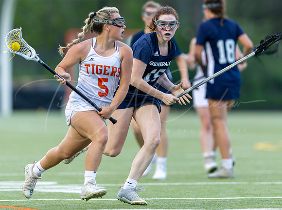 Ipswich vs Hamilton-Wenham Girls HS Varsity Lacrosse Game 2022_2022-05-16_07-21-01_AB5W4188_@TimCardew_2022