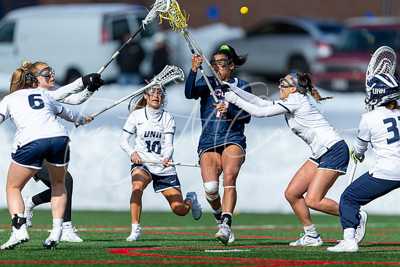University of New Hampshire vs #25 University of Connecticut Women’s Lacrosse Game 2022_2022-02-27_02-44-21_AB5W4397_@TimCardew_2022