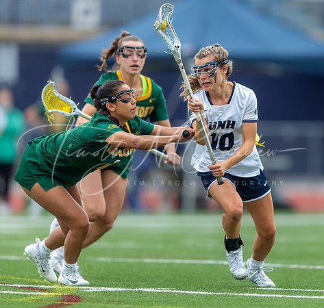 University of New Hampshire vs Vermont Women’s Lacrosse Game 2022_2022-04-16_01-17-46_AB5W9874_@TimCardew_2022