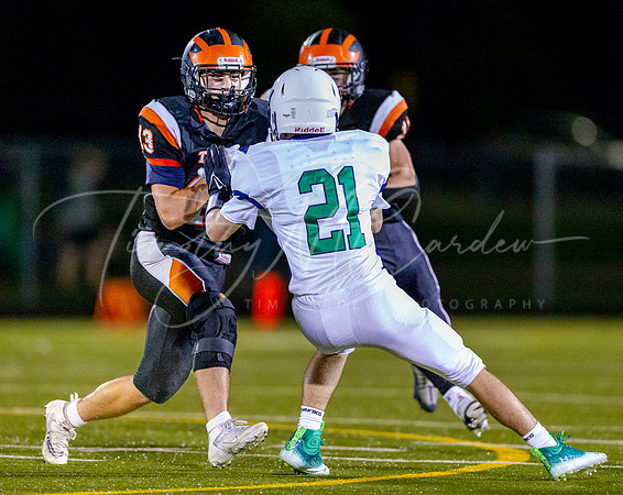 Ipswich vs Lowell Catholic Varsity Football Game 2022_2022-09-16_07-52-08_AB5W5602_@TimCardew_2022