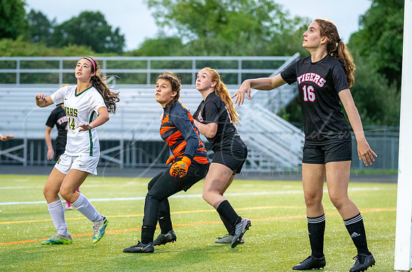 Ipswich vs North Reading Girls Varsity Soccer 2022_2022-09-20_06-06-34_DT7T2216_@TimCardew_2022
