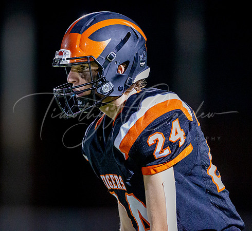 Ipswich vs Lowell Catholic Varsity Football Game 2022_2022-09-16_07-45-09_AB5W5518_@TimCardew_2022