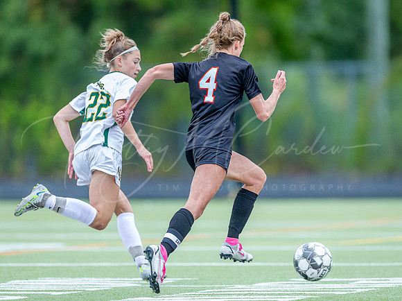 Ipswich vs North Reading Girls Varsity Soccer 2022_2022-09-20_05-12-00_AB5W6091_@TimCardew_2022