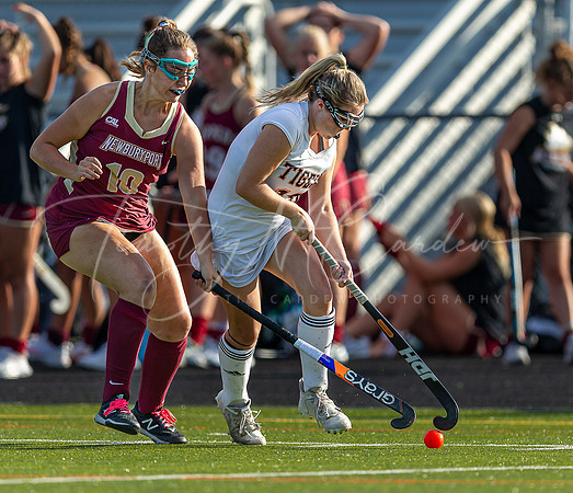 Ipswich vs Newburyport Varsity Field Hockey Game 2022_AB5W4103