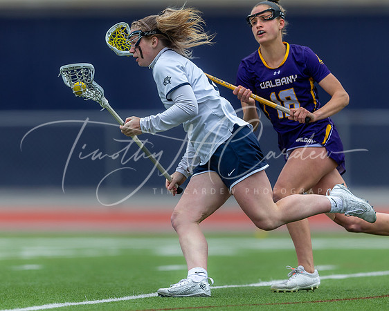 University of New Hampshire vs UAlbany Women’s Lacrosse Game 2022_2022-04-06_02-13-28_AB5W5541_@TimCardew_2022