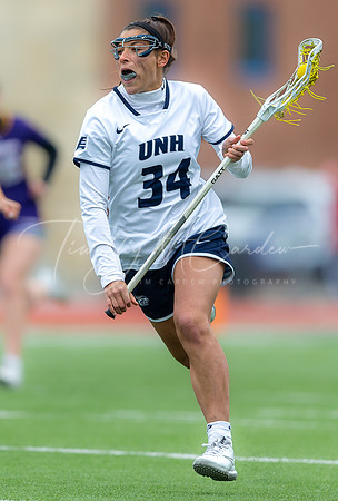 University of New Hampshire vs UAlbany Women's Lacrosse Game 2022_2022-04-06_02-14-56_AB5W5614_@TimCardew_2022
