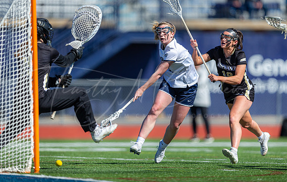 University of New Hampshire vs Bryant University Women’s Lacrosse Game 2022_2022-03-16_02-09-45_AB5W9465_@TimCardew_2022