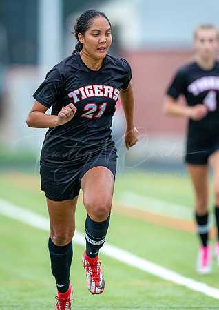 Ipswich vs North Reading Girls Varsity Soccer 2022_2022-09-20_05-48-55_AB5W6305_@TimCardew_2022