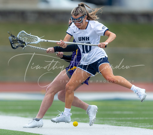 University of New Hampshire vs UAlbany Women’s Lacrosse Game 2022_2022-04-06_02-26-23_AB5W5910_@TimCardew_2022