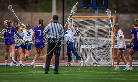 University of New Hampshire vs UAlbany Women’s Lacrosse Game 2022_2022-04-06_02-18-47_AB5W5710_@TimCardew_2022