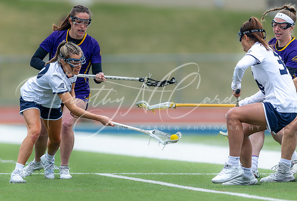 University of New Hampshire vs UAlbany Women’s Lacrosse Game 2022_2022-04-06_02-26-24_AB5W5912_@TimCardew_2022